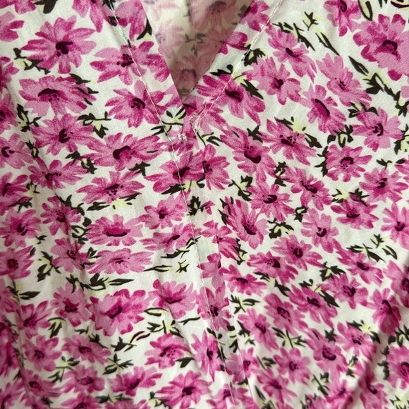 AMERICAN DREAMS Milly Wrap Dress Short Lilac/white Flower Size Large - Picture 5 of 10